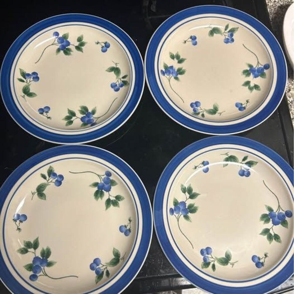 4 L.L. Bean Blueberry Dinner Plates - 8.5”